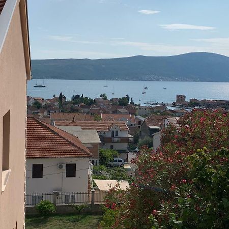 Apartmani Kankaras - Sea View Тиват Екстериор снимка