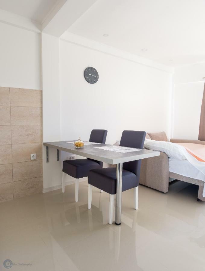 Apartmani Kankaras - Sea View Тиват Екстериор снимка